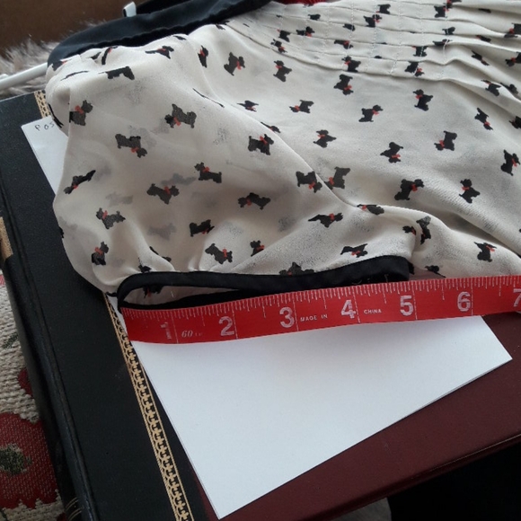 Scottie Dog flowy top with Peter Pan collar - Picture 11 of 11